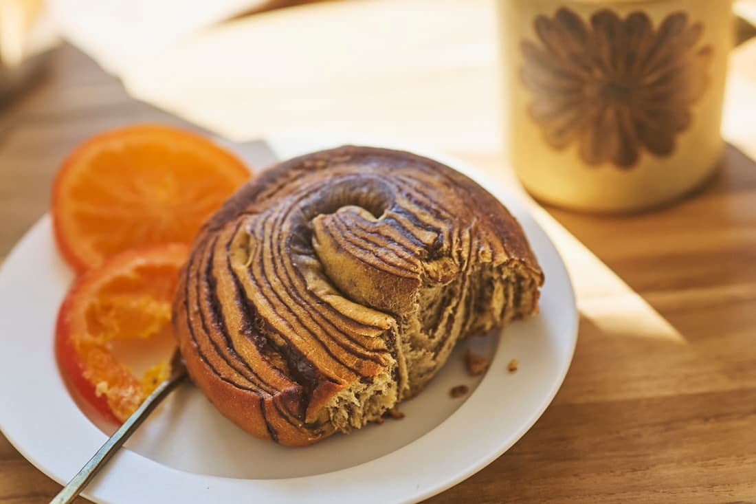 BASE BREAD を手軽に楽しむ様子