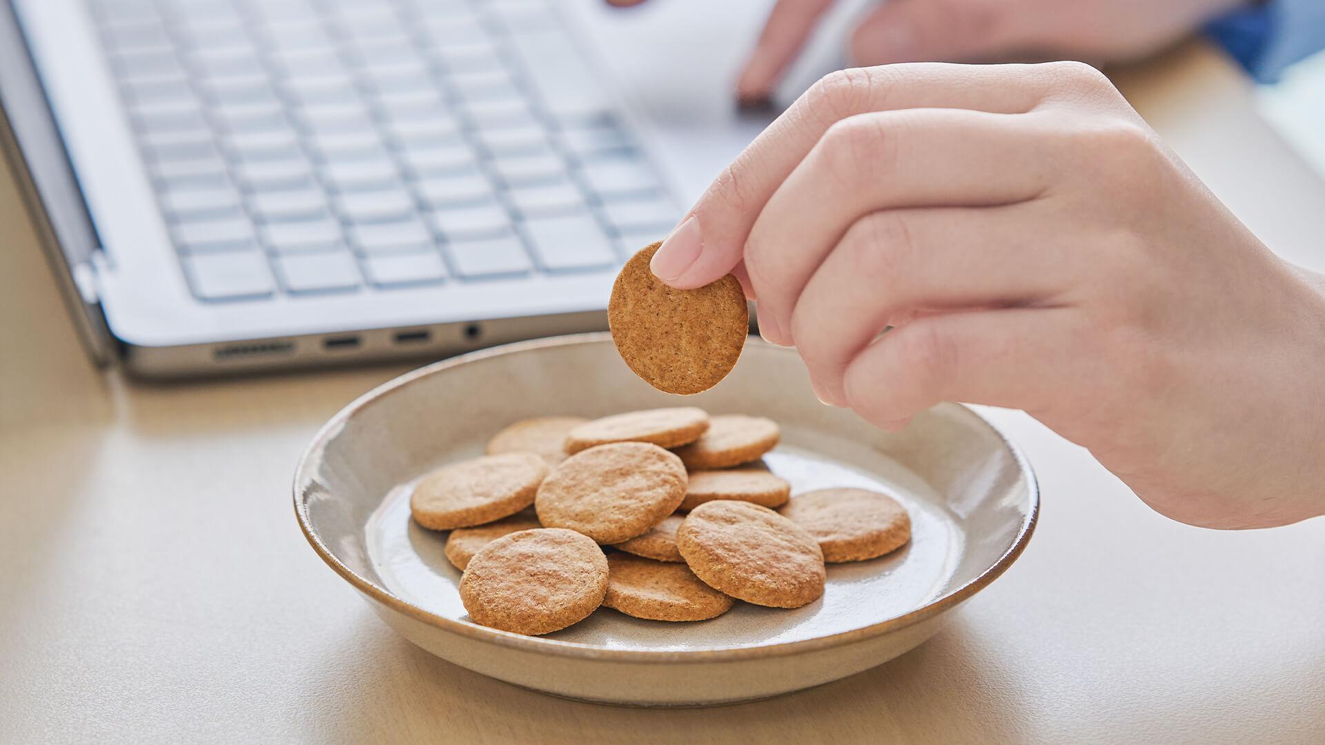 BASE Cookies® ペッパーとチーズ